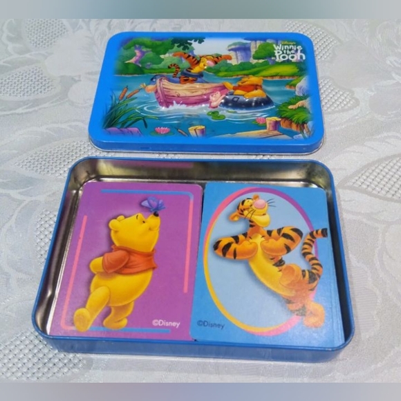 Walt Disney characters tin box bundle of 4 puzzles + 1 double Deck play, cards - Picture 5 of 15